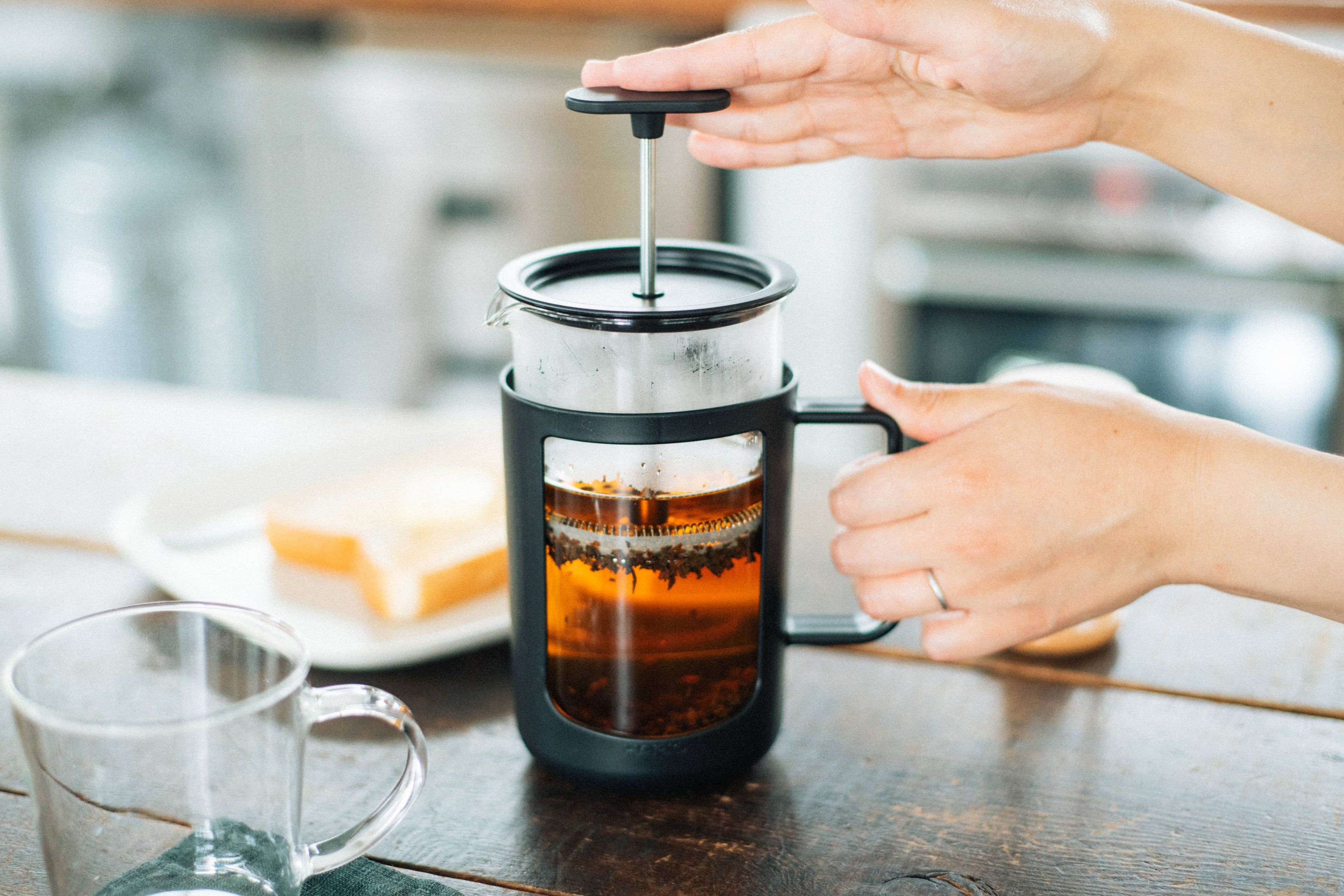 Hario Cafe Press — Coffee & Tea Press